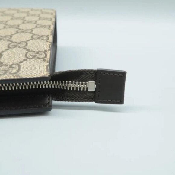 Authentic GUCCI Brown GG Canvas Clutch Bag Lux-350-092225 - Picture 7 of 12